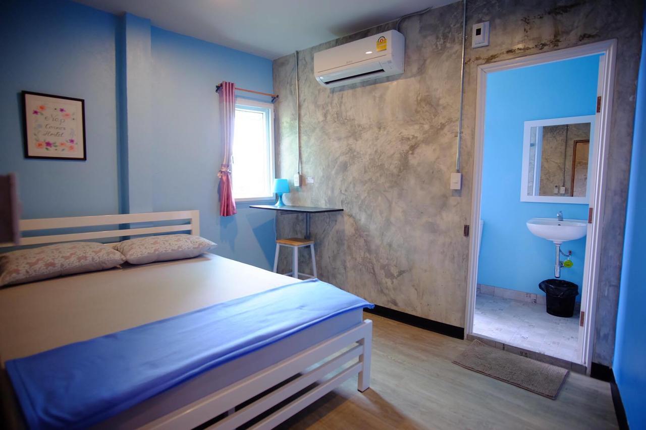 Nap Corner Hostel Фитсанулок Екстериор снимка