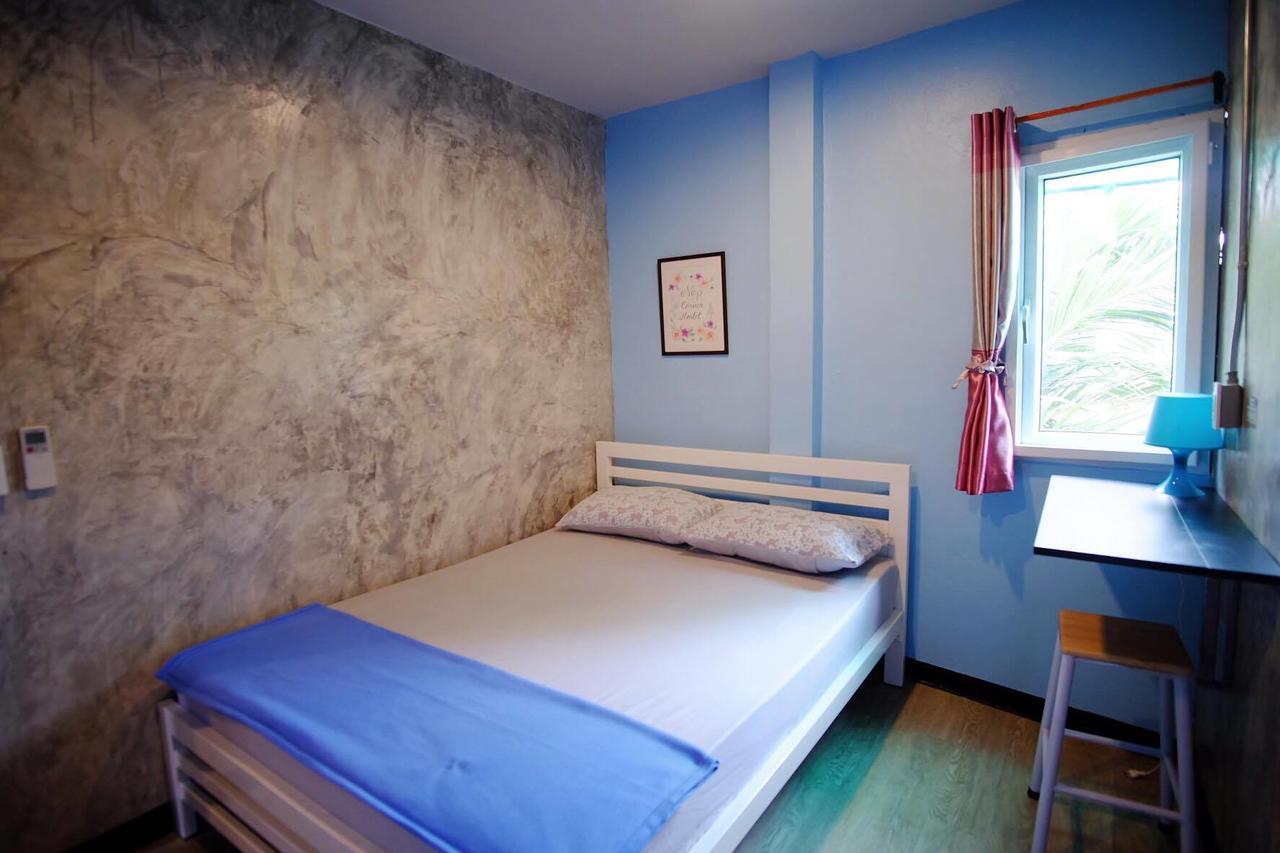 Nap Corner Hostel Фитсанулок Екстериор снимка